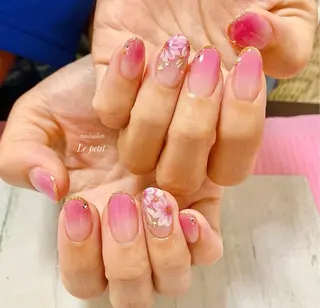 ネイル 石野 広佳のネイルデザイン