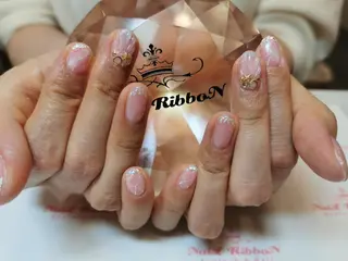 ネイル ネイルリボン 受付スタッフのネイルデザイン