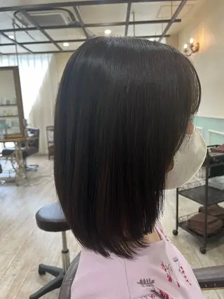 ミディアム ショートボブモデル縮 毛艶髪津田パーマのヘアスタイル