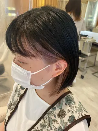 ショート ベージュ/インナー カラー🤍Rieのヘアスタイル