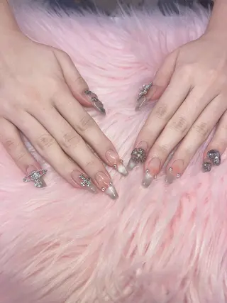 ネイル 💜MIYA nail川崎店のネイルデザイン