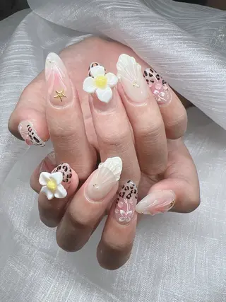 ネイル Lee Nails チップ長さだし専門店のネイルデザイン