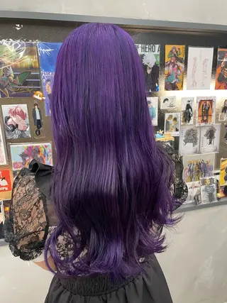 セミロング カラー SALOWIN池袋East店3F所属・インナーカラー 推し ブリーチ 髪質改善のヘアスタイル