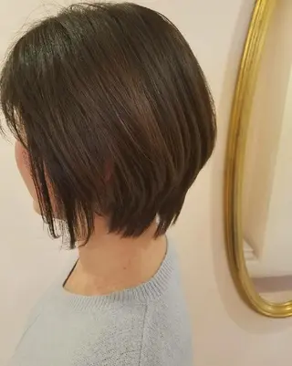 ショート EMANON名古屋所属・美谷添（ミヤゾエ） まどか大人ヘアサロンのヘアスタイル