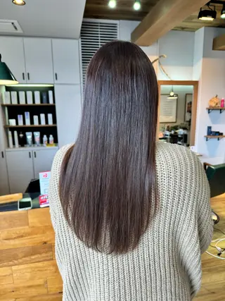 ロング カラー ツキダテ ユイのヘアスタイル