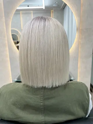 ショート カラー 木崎 翼のヘアスタイル