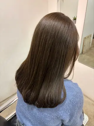 セミロング イナイ ハルカのヘアスタイル