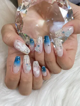 ネイル Kanako 💫のネイルデザイン