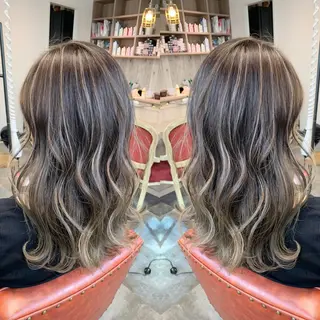 ロング カラー ~tie.hair salon所属・Ryoka🌼倉敷/ ハイトーン/レイヤーのヘアスタイル