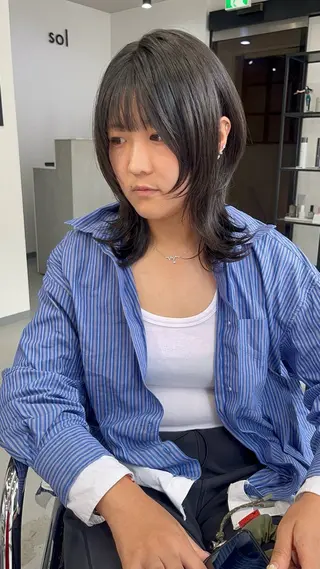 ミディアム 尾形 日和のヘアスタイル