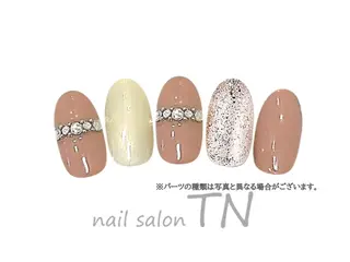 ネイル 矢川 まどかのネイルデザイン