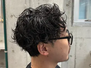 ミディアム パーマ メンズ 🔥上野メンズ専門 青柳コウタのヘアスタイル