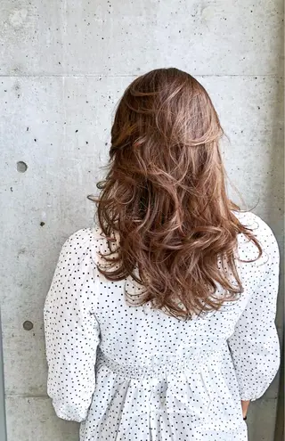 ロング カラー 大栗 佑也  髪質改善のヘアスタイル