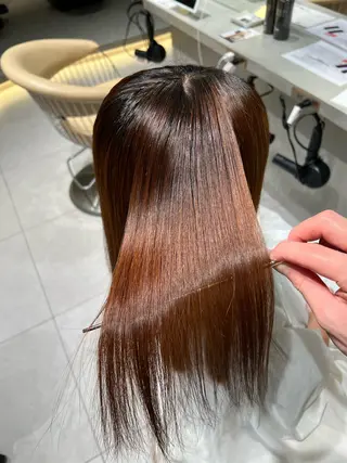 セミロング 福岡縮毛矯正✨️ ストレート 向井和輝のヘアスタイル