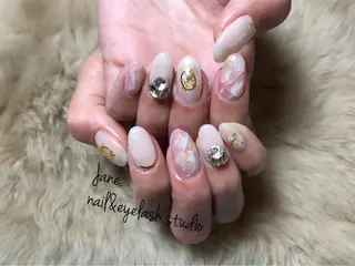 ネイル Yakko pas á pasのネイルデザイン