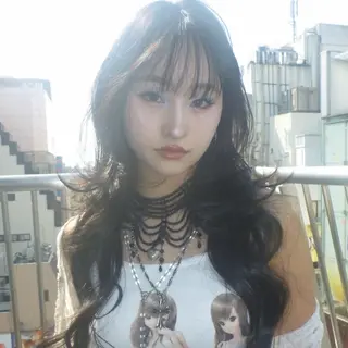 セミロング カラー レイヤーカット ハッシュカットのヘアスタイル