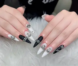 ネイル Lenie Nail Salonのネイルデザイン