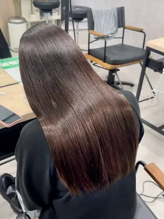 ロング LOWRL(ロウル)所属・💍縮毛矯正特化 🫧小山内寛季のヘアスタイル