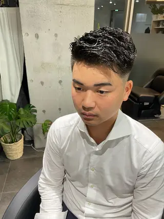 メンズ YinYang所属・川﨑 章弘のヘアスタイル