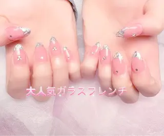 ネイル pink ladyサロン所属・べ にのネイルデザイン