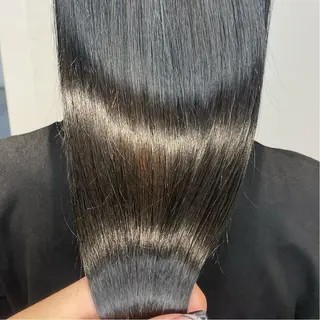 ロング カラー 酸性ストレート・ メンズ  三原 楊子のヘアスタイル