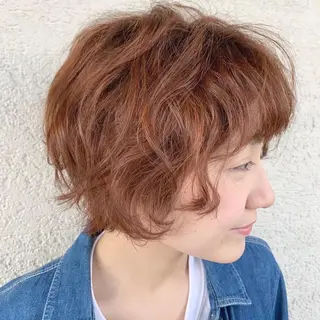ショート パーマ アブアイ所属・艶髪・酸性ストレート フリツのヘアスタイル