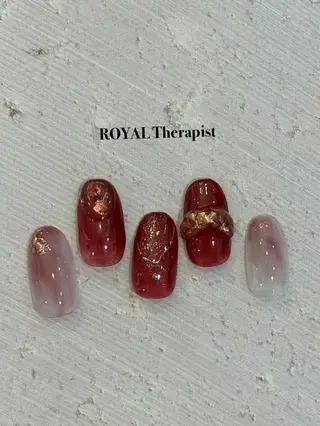 ネイル 【山岡】 ロイヤル•セラピストのネイルデザイン