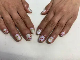 ネイル Mule Beauty Salon所属・ミュール ビューティーサロンのネイルデザイン