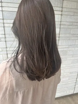 セミロング 💛🤍U too e’s 鎌倉🧸のヘアスタイル