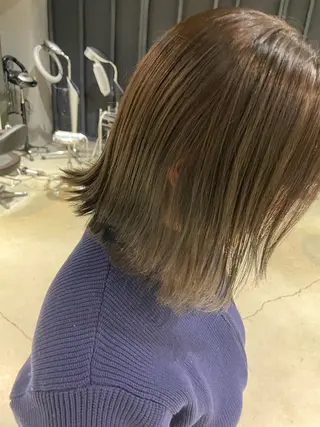 カラー 大川 桃里のヘアスタイル