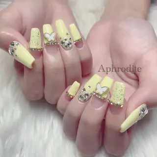 ネイル Aphrodite パラジェル認定サロンのネイルデザイン