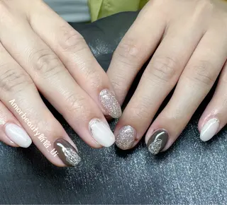 ネイル Kaka_ パラジェル、長さだしのネイルデザイン