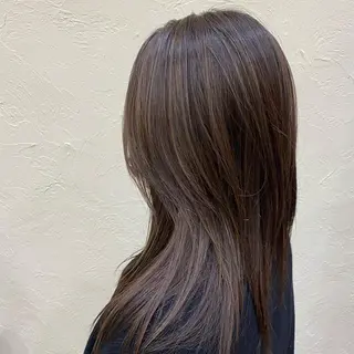 ロング in'dexhair U所属・ブリーチ🌈ハイトー ンカラー ✨アニカ✨のヘアスタイル