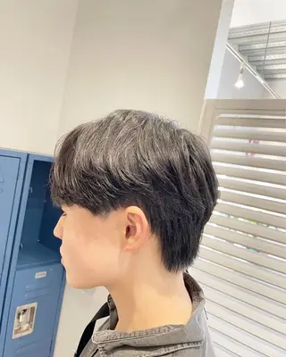 パーマ メンズ 小林 崇雅　ダウンパーマのヘアスタイル
