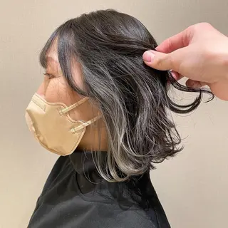 ミディアム カラー 切りっぱなしボブ/ 蒲生四丁目/伊藤瑠唯のヘアスタイル