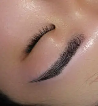 メンズ アイブロウ アイブロウサロン mugi mugiの眉毛・アイブロウイメージ