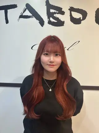 ロング 美優🐩/ ハイトーン/栄のヘアスタイル