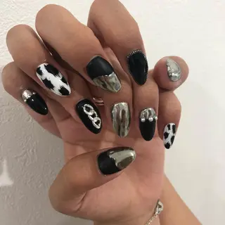 ロング カラー ネイル マツエク・マツパ 福田 加奈のネイルデザイン