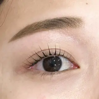 アイブロウ PLATINUM DOLL nanaのマツエク・マツパデザイン