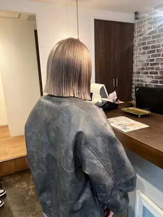 ミディアム 大泉 美久のヘアスタイル