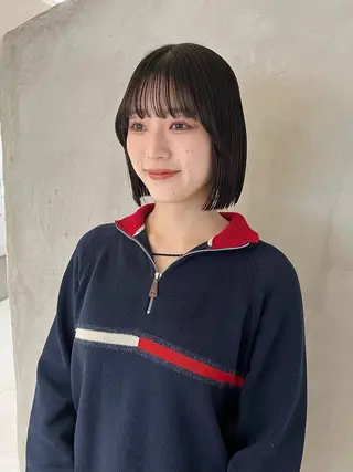 ミディアム effect横浜所属・切りっぱなしボブ/ 艶カラー/綾莉のヘアスタイル
