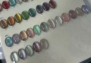 ネイル Shimmer Risaのネイルデザイン