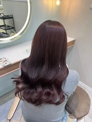 セミロング 𝑴𝑰𝑨🎀赤髪 /ピンク/髪質改善のヘアスタイル