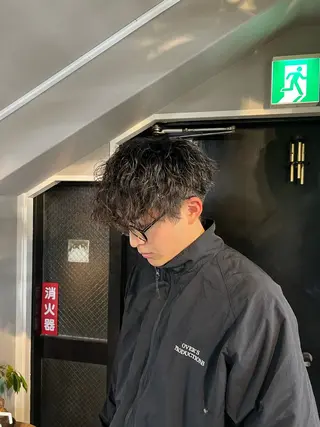 ショート パーマ メンズ est hair mar所属・艶カラー/ツイスパ/ 無造作パーマ　久保のヘアスタイル