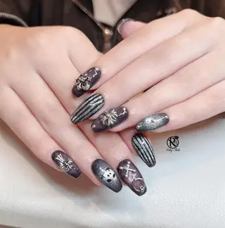 カラー ZIN RUBYNAILのネイルデザイン