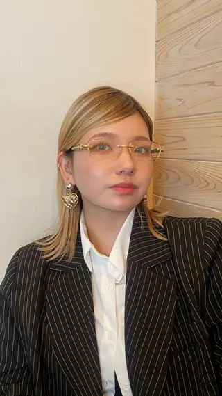 ミディアム 横嶋 倫のヘアスタイル