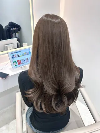 ロング IVE所属・渋谷/髪質改善🫧 透け感カラー🎀🤍のヘアスタイル