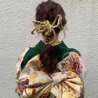 セミロング ヘアアレンジ 野々村 朋美のヘアスタイル