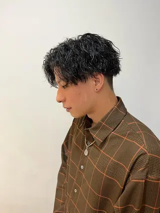 ミディアム パーマ メンズ 村山 豪歩のヘアスタイル