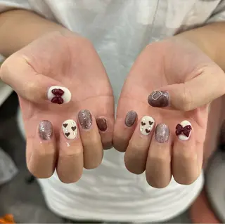 ネイル LAVISH nanamiのネイルデザイン